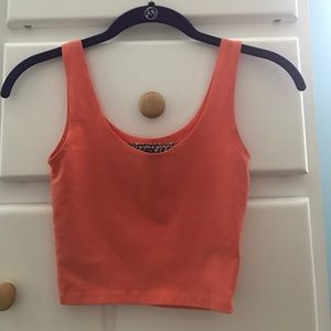 Peach cropped tank